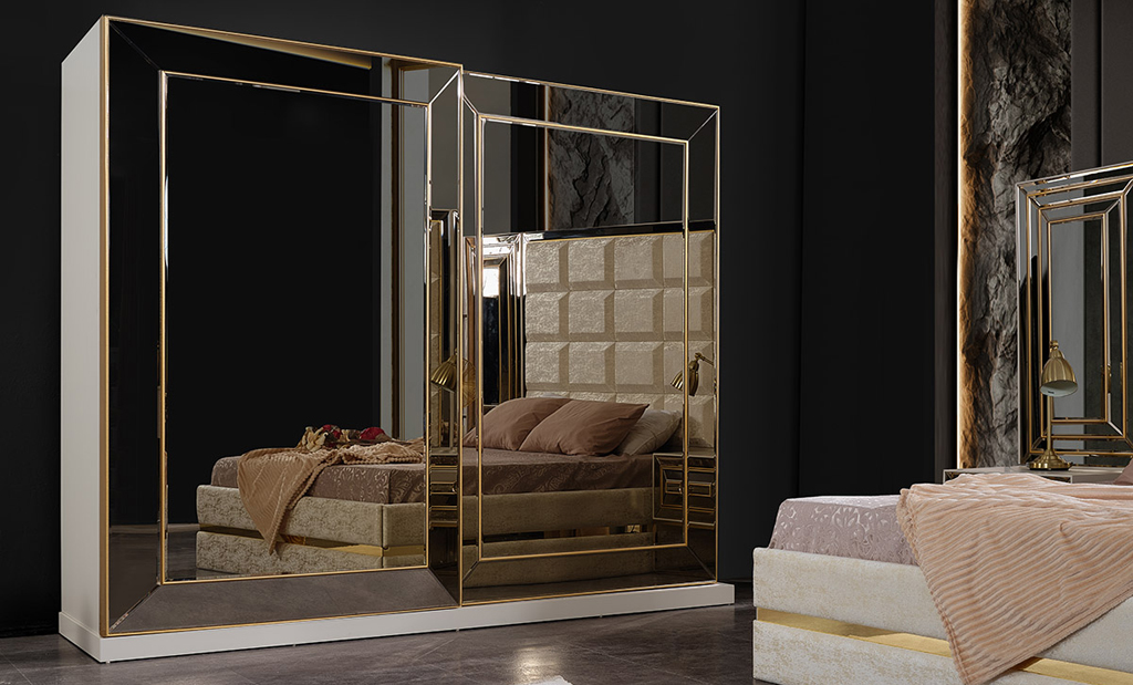 Bedroom set | Versace