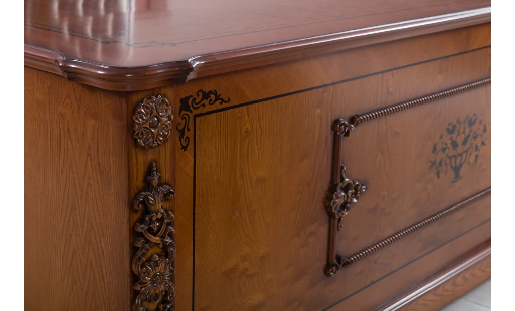 Traditional Office Desk