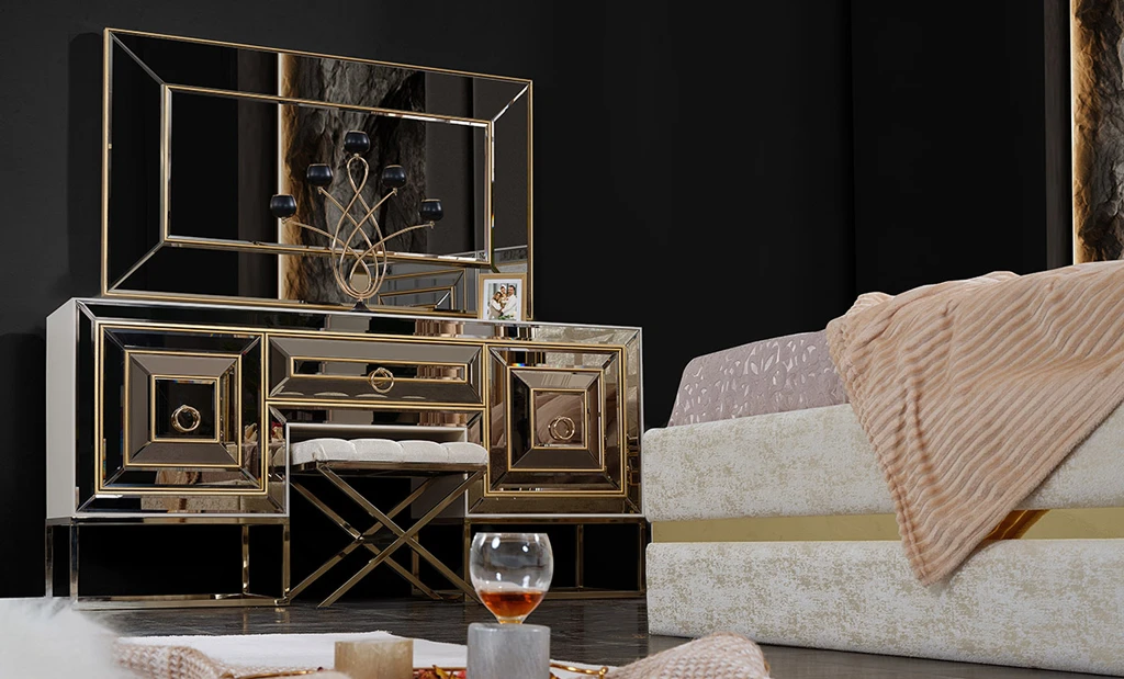 Bedroom set | Versace